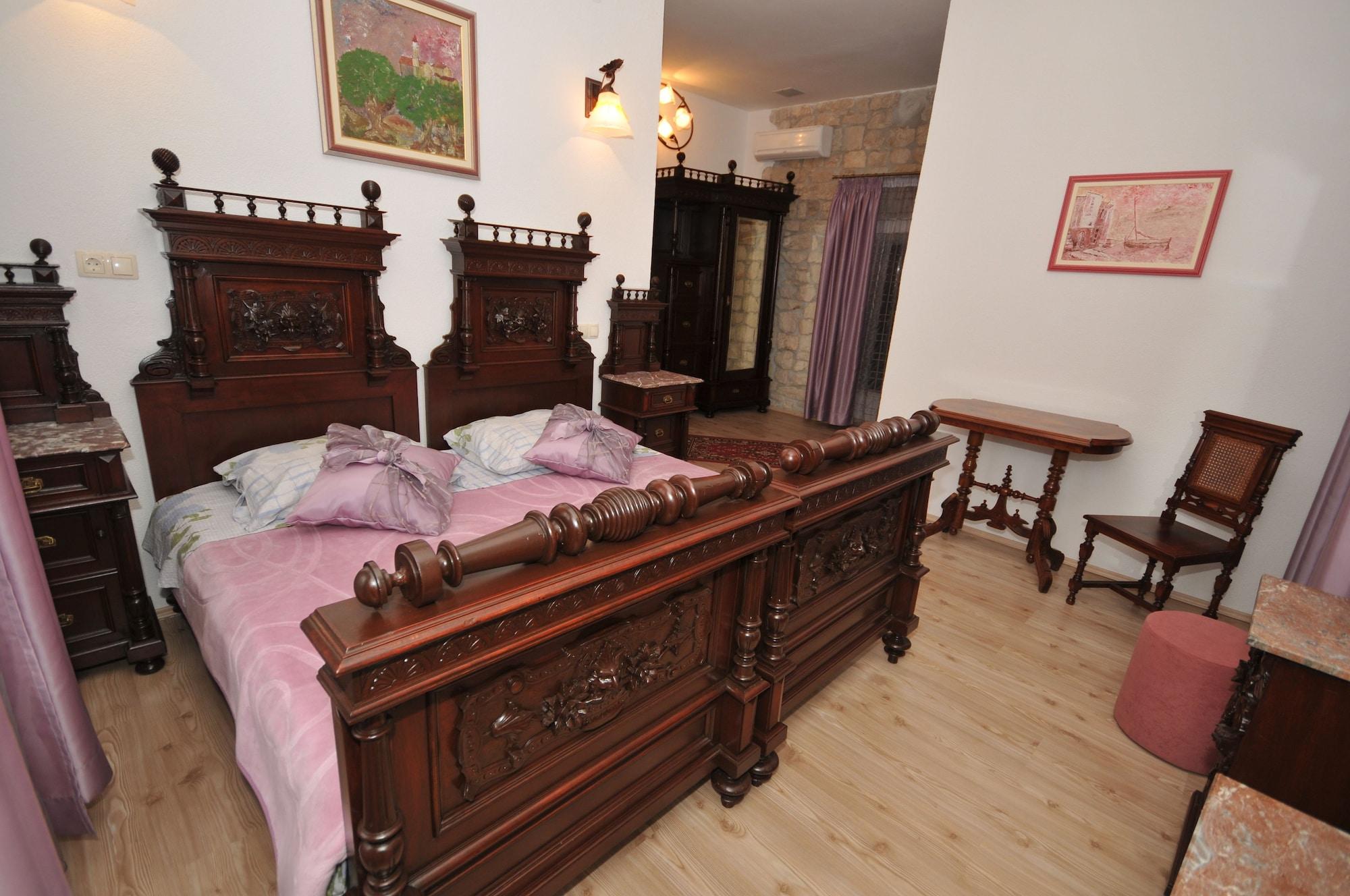 Palace Derossi Trogir Ngoại thất bức ảnh