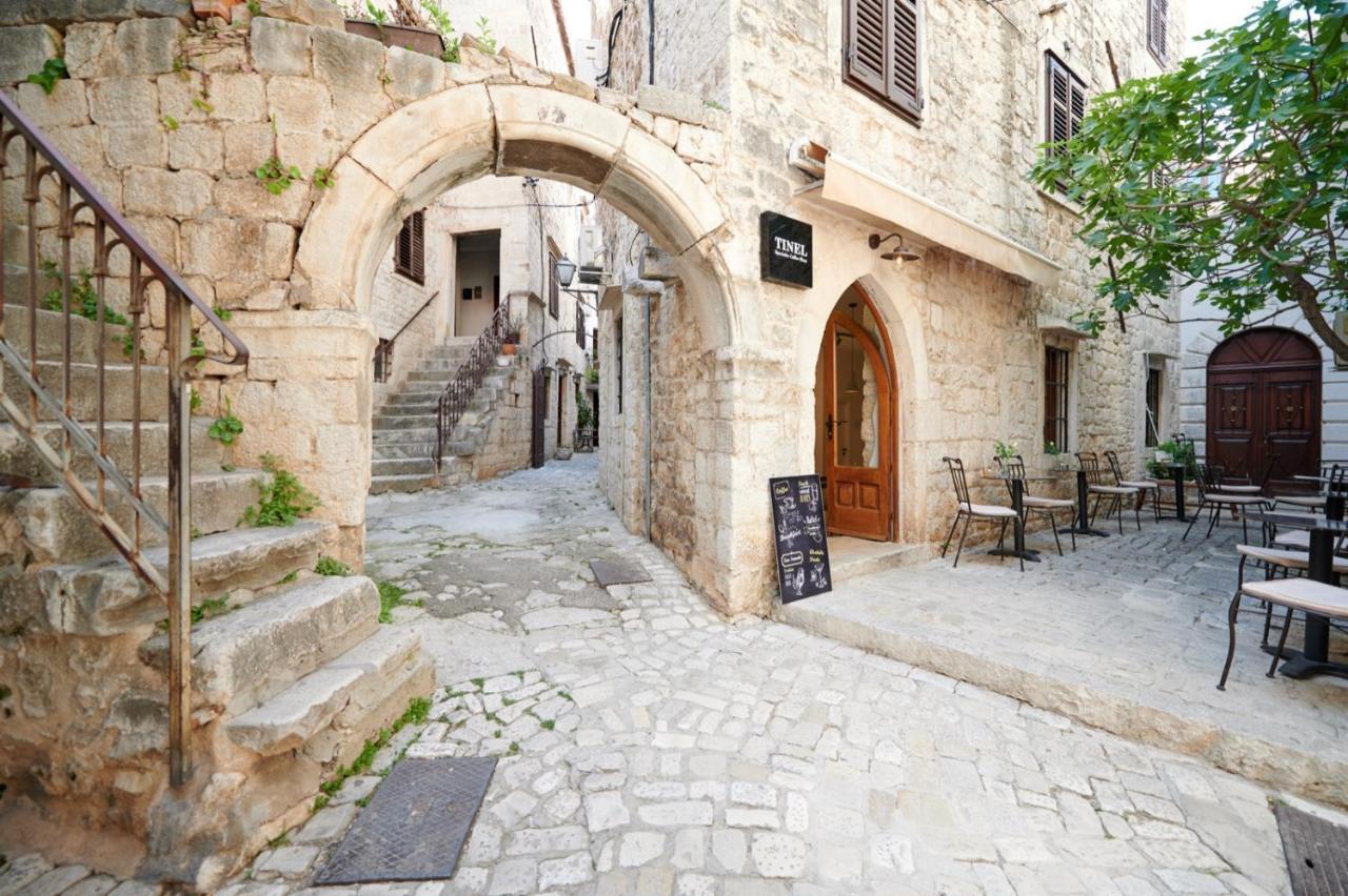 Palace Derossi Trogir Ngoại thất bức ảnh