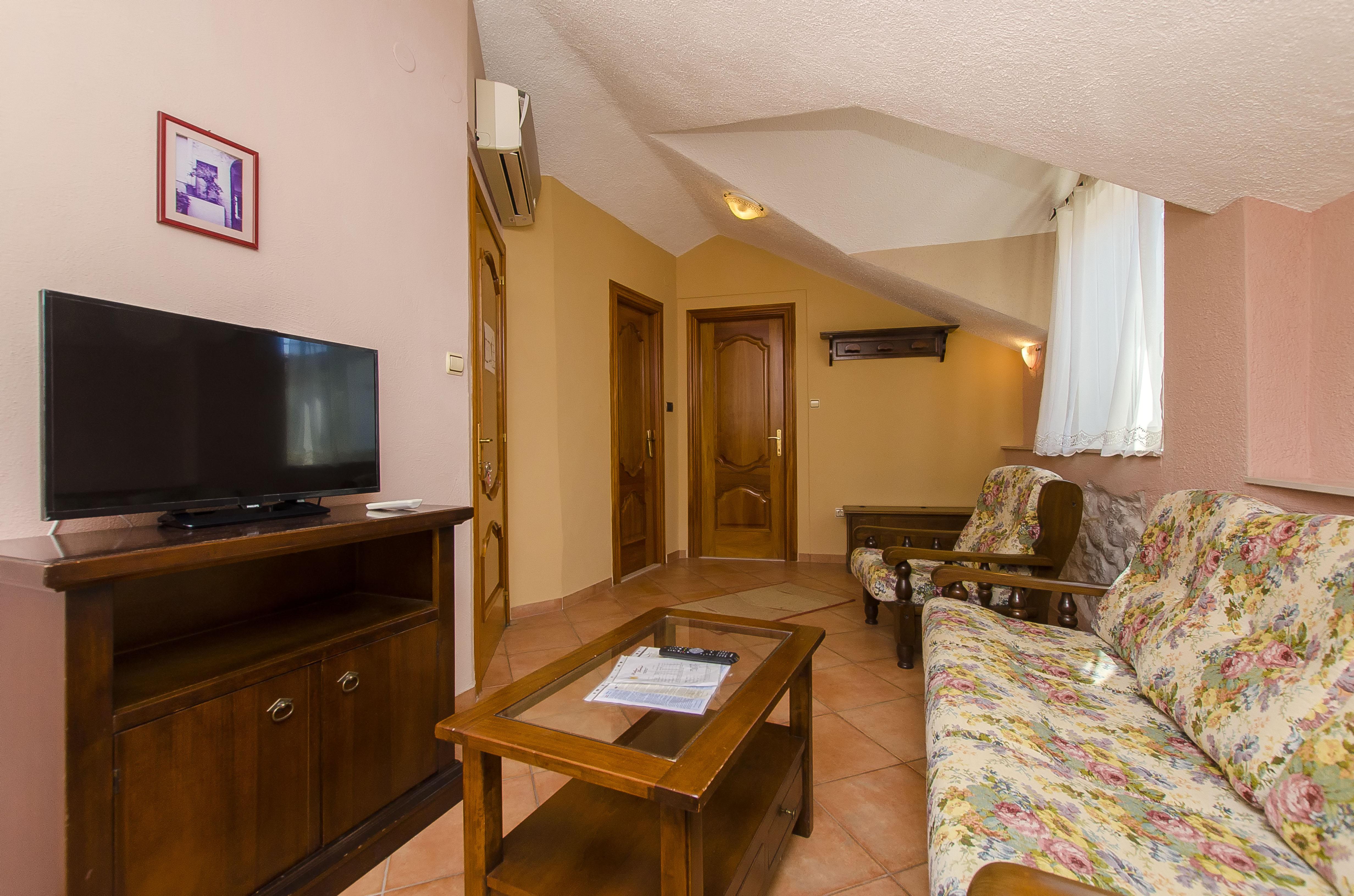 Palace Derossi Trogir Ngoại thất bức ảnh