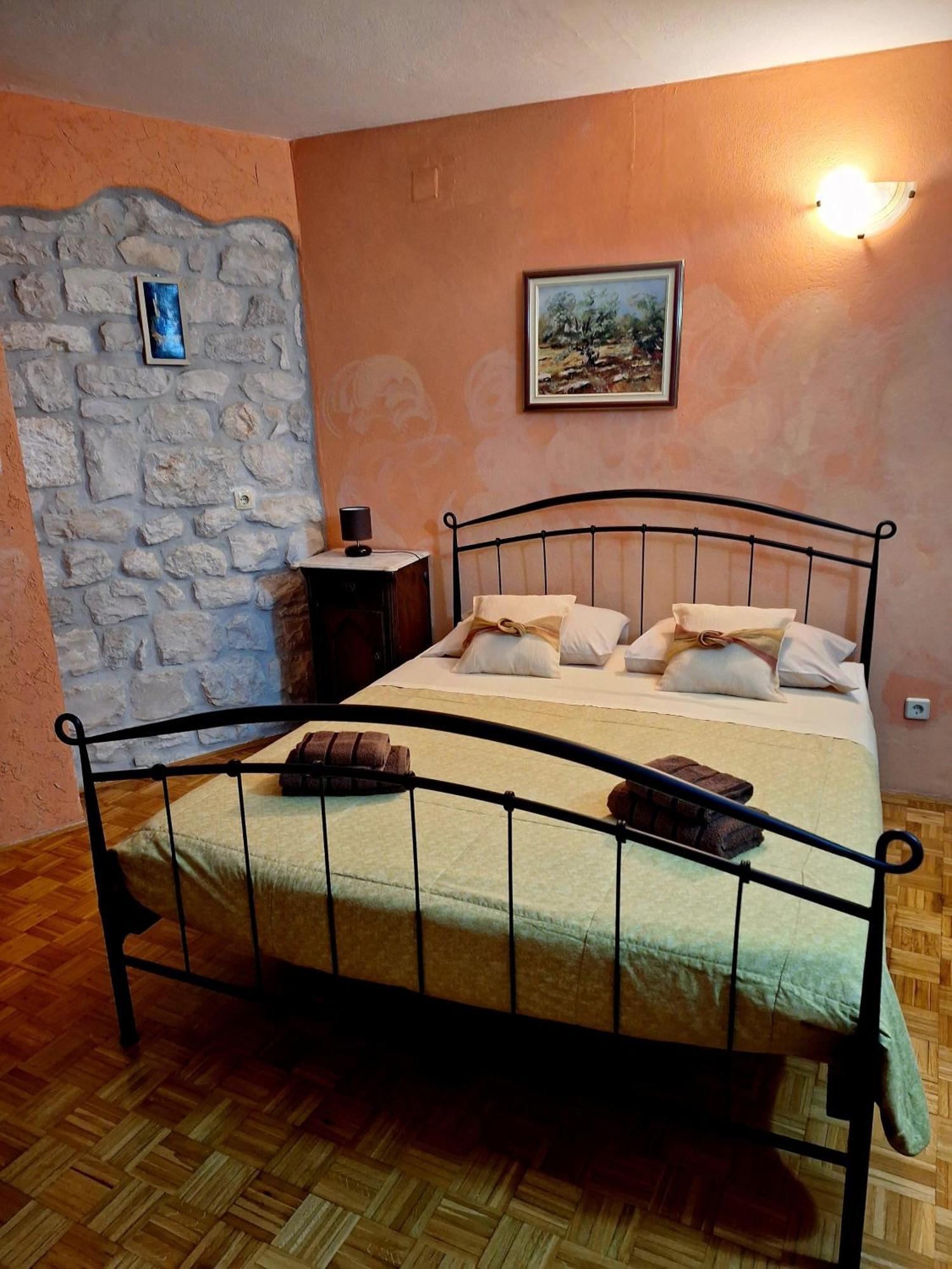 Palace Derossi Trogir Ngoại thất bức ảnh