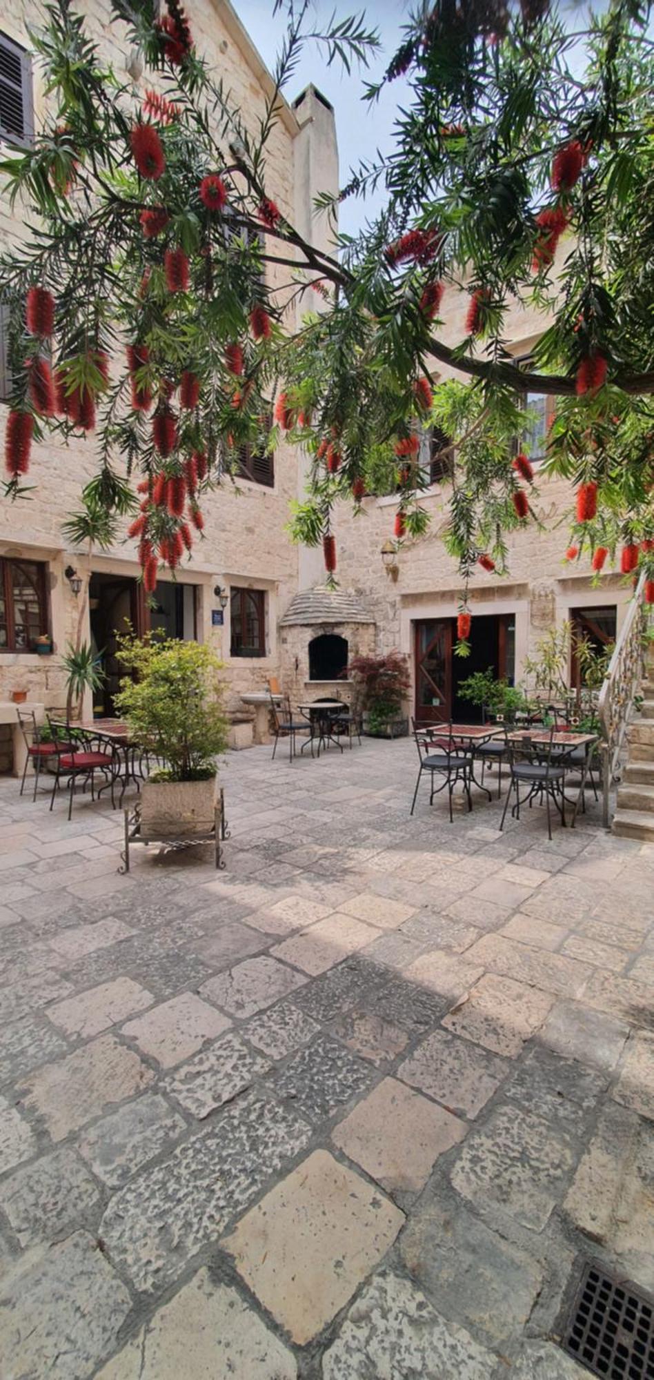 Palace Derossi Trogir Ngoại thất bức ảnh