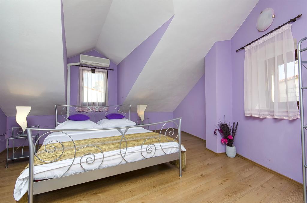 Palace Derossi Trogir Ngoại thất bức ảnh