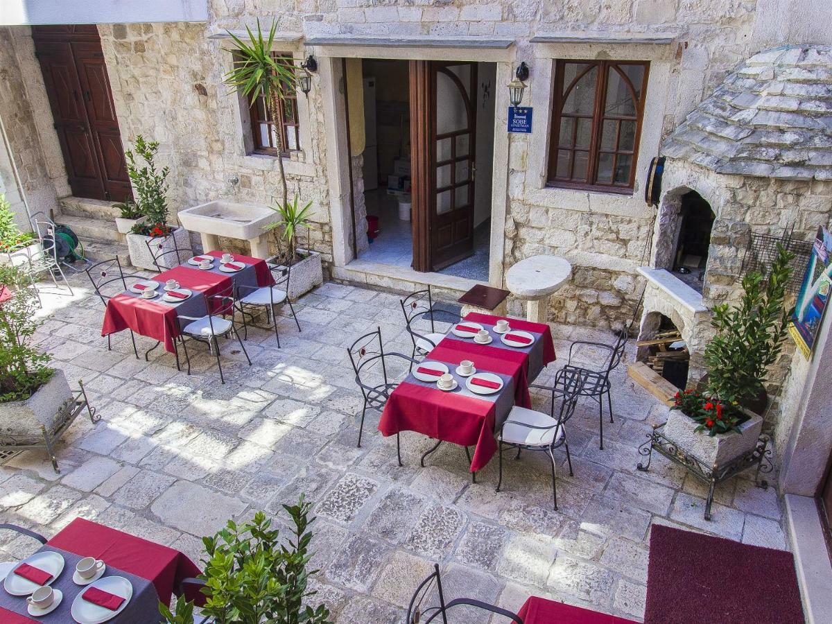 Palace Derossi Trogir Ngoại thất bức ảnh