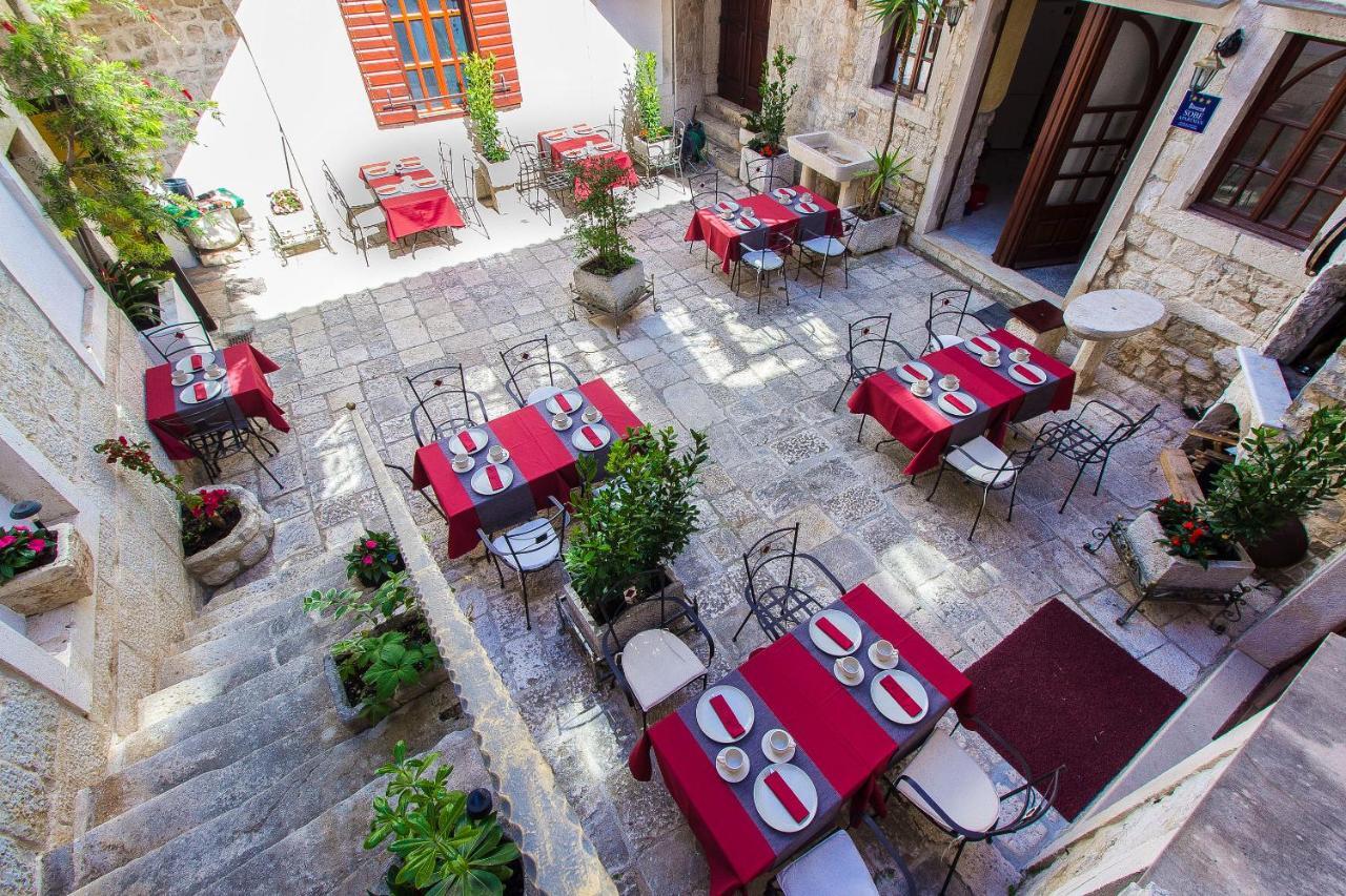 Palace Derossi Trogir Ngoại thất bức ảnh