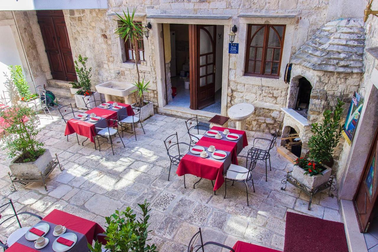 Palace Derossi Trogir Ngoại thất bức ảnh